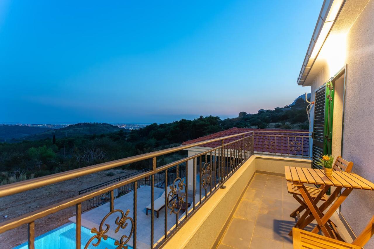 Secluded House - Guaranteed Privacy - Heated Pool Villa Klis Dış mekan fotoğraf