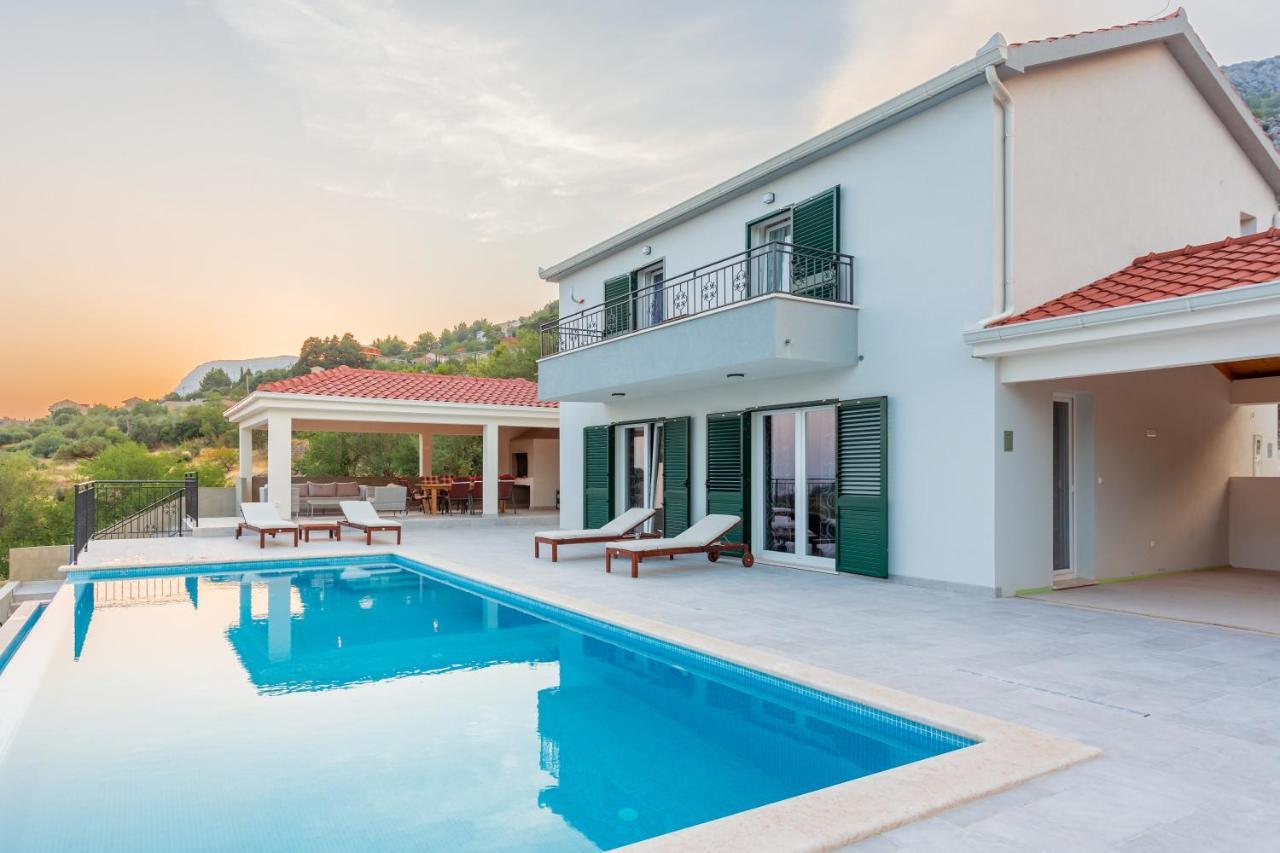 Secluded House - Guaranteed Privacy - Heated Pool Villa Klis Dış mekan fotoğraf