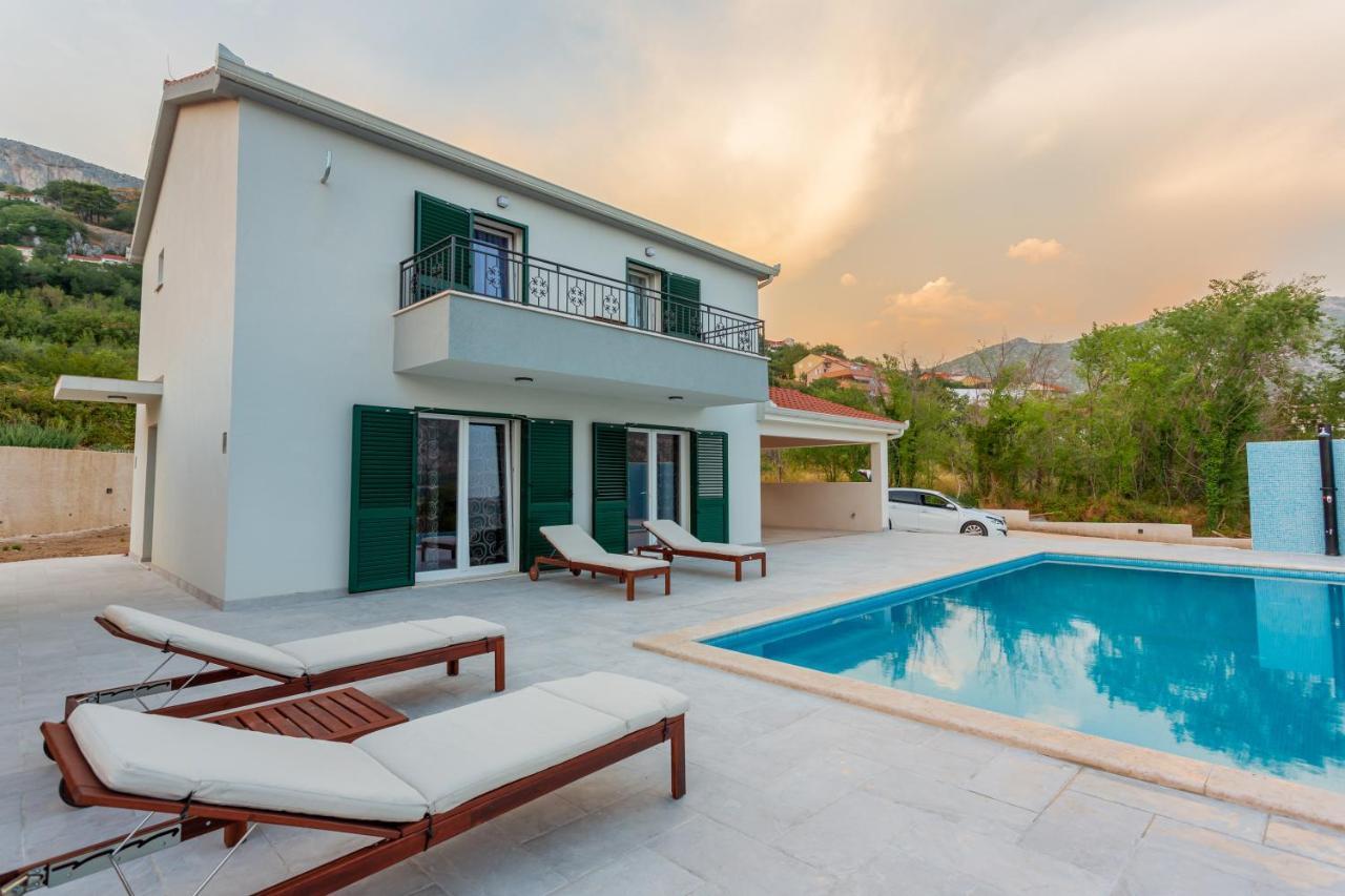 Secluded House - Guaranteed Privacy - Heated Pool Villa Klis Dış mekan fotoğraf