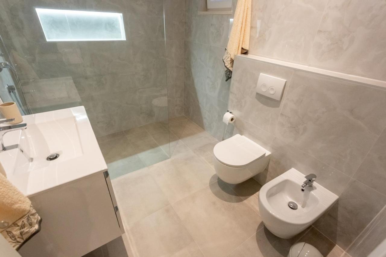 Secluded House - Guaranteed Privacy - Heated Pool Villa Klis Dış mekan fotoğraf